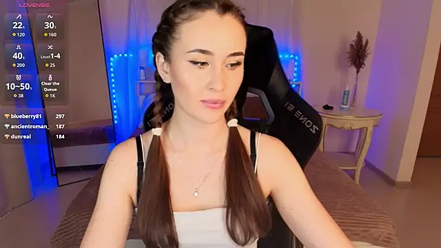  Melissa Evans  online show from November 21, 2025, 5:39 am