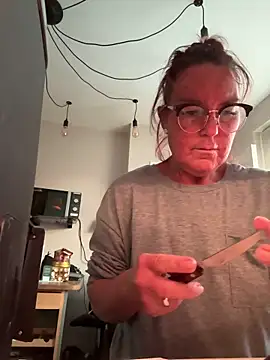 Angel-LinaX online show from February 20, 2026, 5:02 pm