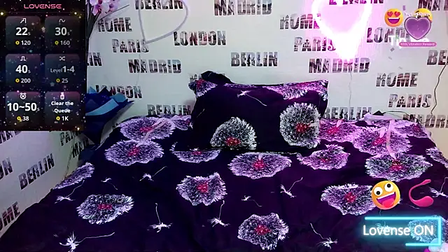 Bya hootgyrl1 online show from January 5, 2026, 9:51 pm