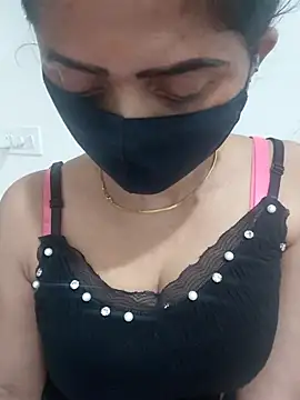 Snapshot of Aarti909090 chatting on July 4, 2026, 3:29 pm Aarti909090 online show from July 4, 2026, 3:29 pm