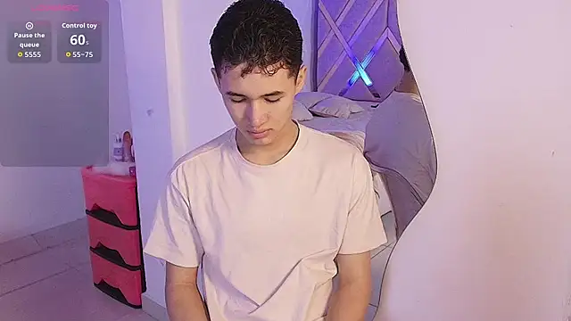 Eiden Blake online show from April 9, 2026, 1:38 am