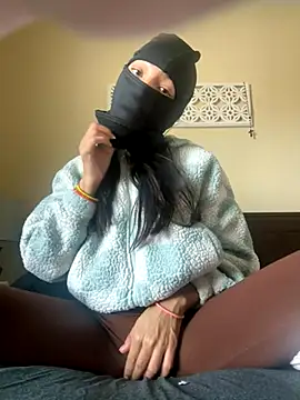 Snapshot of Jowsie chatting on November 8, 2025, 7:56 pm Jowsie online show from November 8, 2025, 7:56 pm