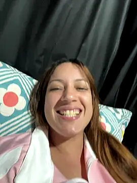 meninadeparis online show from November 16, 2025, 3:23 am