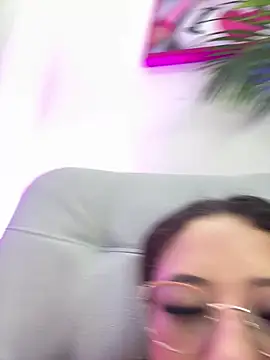 alexa bluee online show from July 24, 2026, 11:52 am