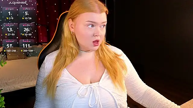 Snapshot of AriettaHeart chatting on July 17, 2026, 4:23 pm AriettaHeart online show from July 17, 2026, 4:23 pm