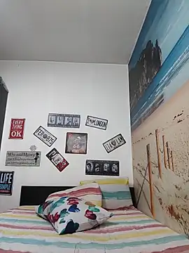 Snapshot of SugarDiamonds chatting on March 16, 2026, 5:44 am SugarDiamonds online show from March 16, 2026, 5:44 am