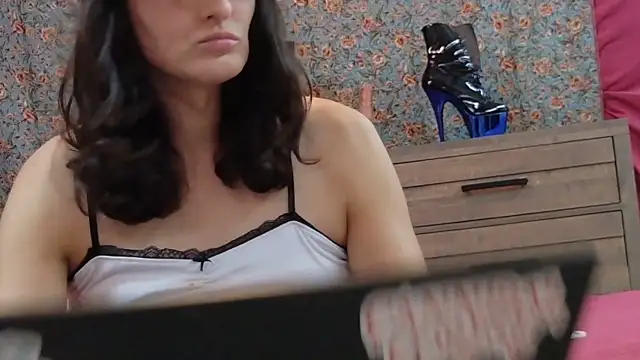 Snapshot of cuntspirit669 chatting on November 4, 2025, 1:27 am cuntspirit669 online show from November 4, 2025, 1:27 am