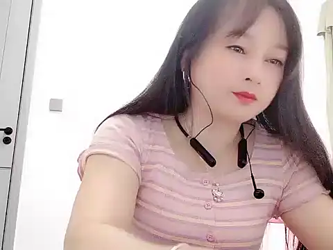 Alice-Baby520 online show from November 4, 2025, 1:16 am