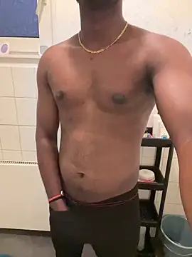 Snapshot of Unga30 chatting on November 3, 2025, 4:30 pm Unga30 online show from November 3, 2025, 4:30 pm