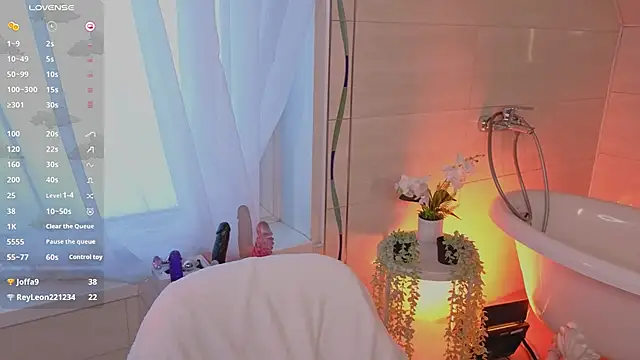 WICKEDEMBER online show from February 3, 2026, 6:40 am