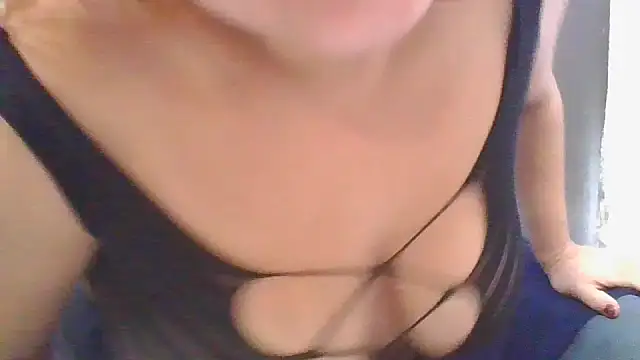 Snapshot of Eclipsedice chatting on December 20, 2025, 10:17 pm Eclipsedice online show from December 20, 2025, 10:17 pm