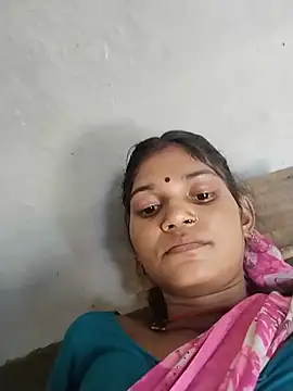 Jooli cuty online show from July 17, 2026, 3:35 am