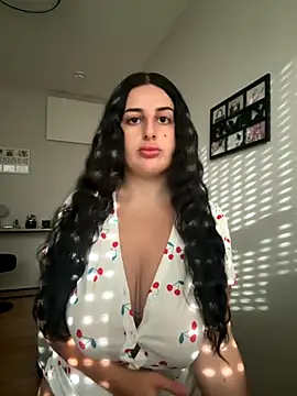 jojoa23 online show from November 19, 2025, 10:59 am