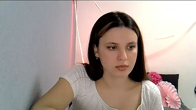 KiraHoney online show from March 7, 2026, 8:39 pm