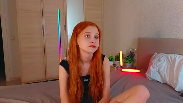 Snapshot of MarthaMack chatting on November 28, 2025, 7:55 am MarthaMack online show from November 28, 2025, 7:55 am