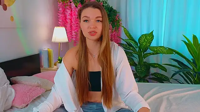 Snapshot of MaryHamilton chatting on November 27, 2025, 11:56 am MaryHamilton online show from November 27, 2025, 11:56 am