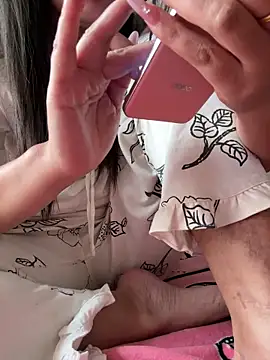 Snapshot of xiaozhu-88 chatting on November 9, 2025, 6:33 am xiaozhu-88 online show from November 9, 2025, 6:33 am