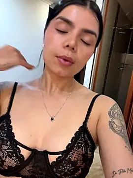 Snapshot of Salome_208 chatting on November 8, 2025, 3:18 am Salome 208 online show from November 8, 2025, 3:18 am