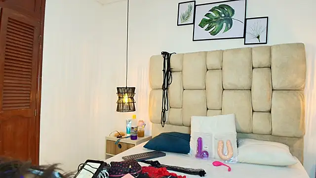 KimberlyFox t online show from May 14, 2026, 12:56 pm