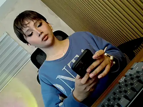 Snapshot of goldenstate69withU chatting on February 18, 2026, 4:03 pm goldenstate69withU online show from February 18, 2026, 4:03 pm