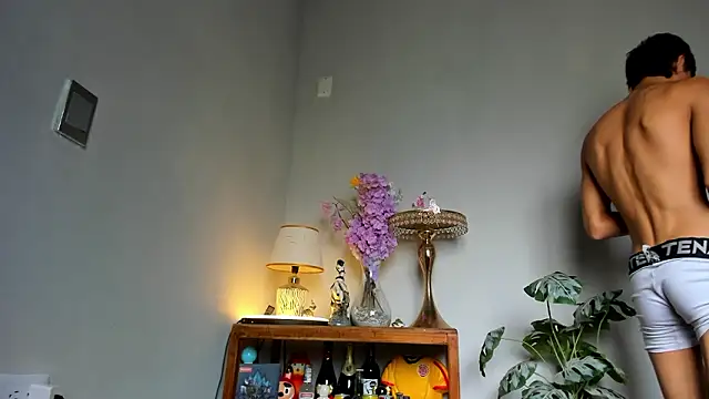 lucian davii online show from February 3, 2026, 3:17 pm