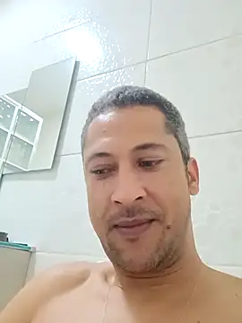 Arrombador20 online show from April 1, 2026, 4:57 am