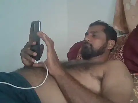 RubyEntity online show from November 12, 2025, 7:13 pm