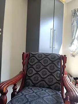 Mommy Sienna online show from April 2, 2026, 8:01 am