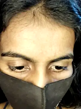 Snapshot of Thaper_Meera2 chatting on November 7, 2025, 6:19 pm Thaper Meera2 online show from November 7, 2025, 6:19 pm