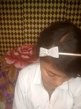 Snapshot of Freakingromance chatting on April 5, 2026, 5:32 pm Freakingromance online show from April 5, 2026, 5:32 pm