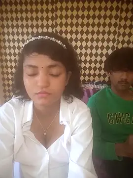 Snapshot of Freakingromance chatting on April 12, 2026, 8:52 am Freakingromance online show from April 12, 2026, 8:52 am