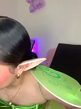 violettabond online show from February 11, 2026, 12:43 pm