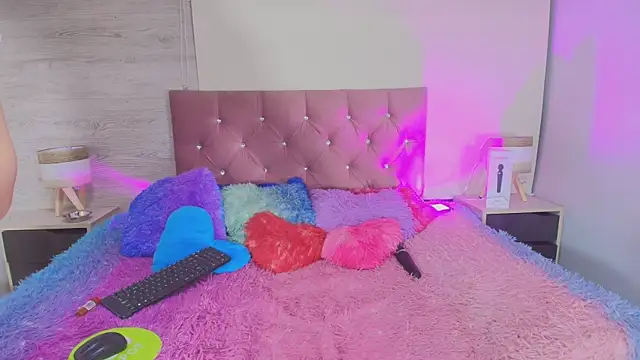 PamelaBoobs online show from March 27, 2026, 8:19 pm