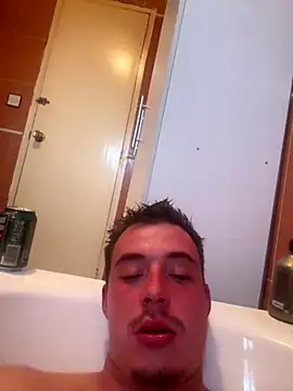 Snapshot of Carlostosssss chatting on November 4, 2025, 3:44 pm Carlostosssss online show from November 4, 2025, 3:44 pm