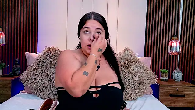 Snapshot of CameronJonnes chatting on February 2, 2026, 8:07 pm CameronJonnes online show from February 2, 2026, 8:07 pm