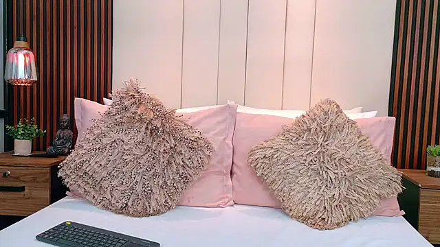 Snapshot of CameronJonnes chatting on February 5, 2026, 7:29 pm CameronJonnes online show from February 5, 2026, 7:29 pm