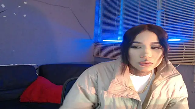 lyam ebony  online show from November 26, 2025, 2:23 am