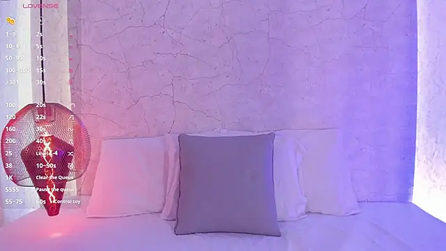 alahia rosse online show from December 5, 2025, 8:38 pm