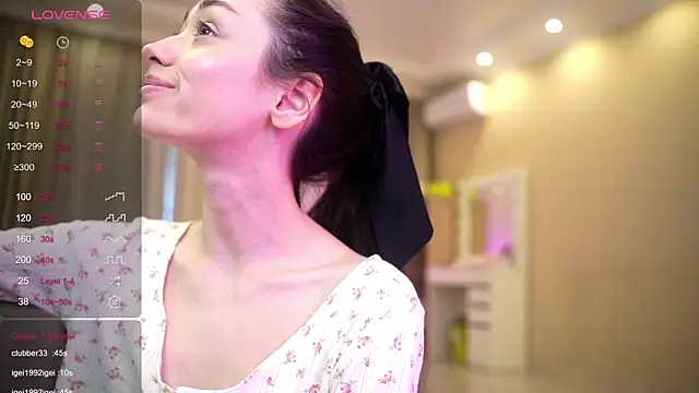 Bananalizzy online show from May 17, 2026, 10:44 am