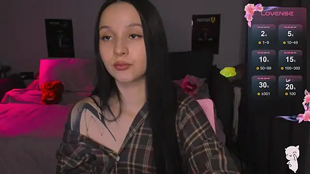 BabyMooon online show from December 15, 2025, 5:17 pm