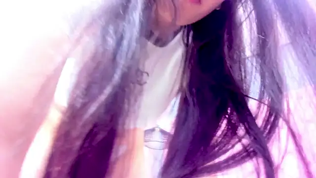 Mia Horney online show from January 19, 2026, 12:42 pm