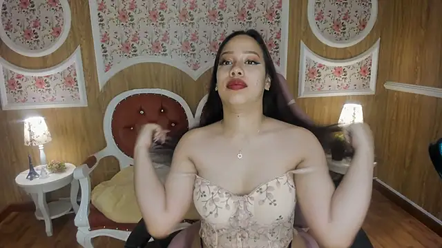 LucieLace online show from January 13, 2026, 12:10 pm