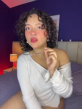 Snapshot of _sarahRose chatting on January 9, 2026, 4:15 am sarahRose online show from January 9, 2026, 4:15 am