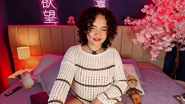 Snapshot of _sarahRose chatting on February 12, 2026, 4:07 am sarahRose online show from February 12, 2026, 4:07 am