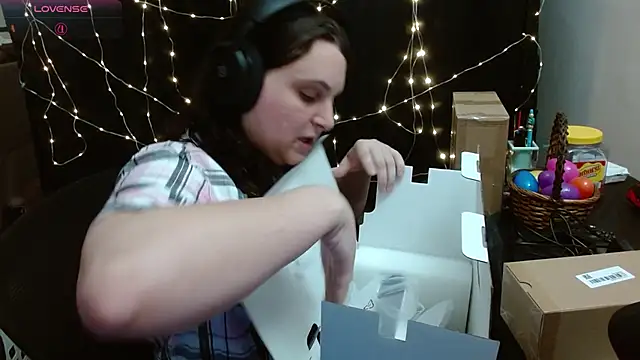 Salacious Sage online show from April 4, 2026, 9:12 pm