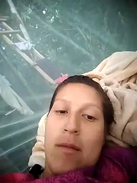 mari22m online show from November 28, 2025, 9:39 pm