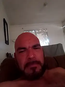 Snapshot of bighermosillo chatting on February 24, 2026, 11:47 pm bighermosillo online show from February 24, 2026, 11:47 pm