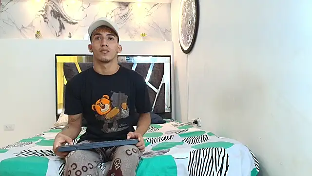 IMPERIO ROMANO online show from November 25, 2025, 7:14 pm