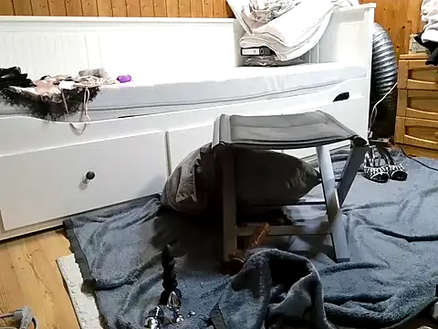 AgnesCross39 online show from March 8, 2026, 2:04 am