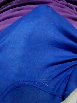 Snapshot of Alvaroz1992 chatting on November 22, 2025, 1:15 am Alvaroz1992 online show from November 22, 2025, 1:15 am